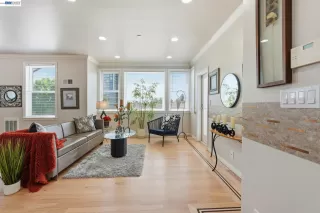 Photo #4: 41134765 Listing 
