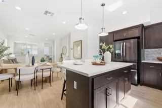 Photo #5: 41134817 Listing 