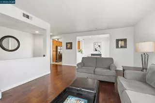 Photo #4: 41134829 Listing 