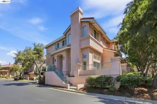 Photo #1: 41134863 Listing