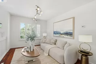 Photo #6: 41134863 Listing