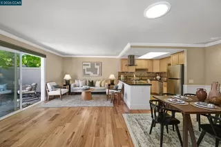 Photo #6: 41134870 Listing 