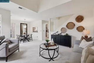 Photo #5: 41134929 Listing