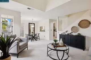 Photo #6: 41134929 Listing