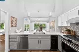Photo #6: 41135008 Listing 