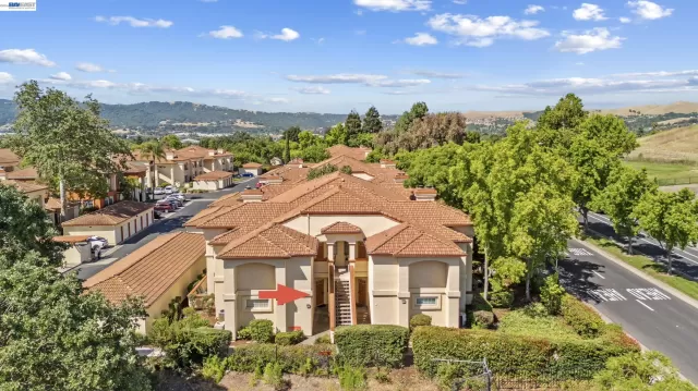 MLS: 41135049 Condo For Sale