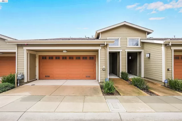 MLS: 41135084 Condo For Sale