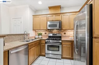 Photo #5: 41135178 Listing