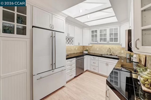MLS: 41135190 Condo For Sale