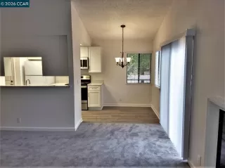 Photo #5: 41135197 Listing 