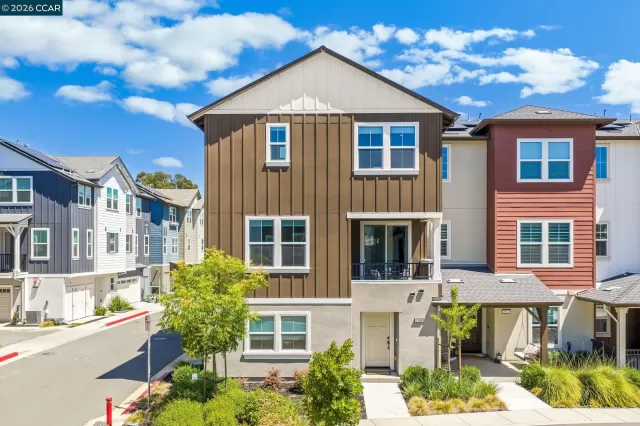 MLS: 41135213 Condo For Sale