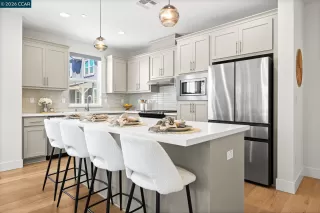 Photo #5: 41135213 Listing 