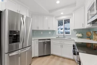 Photo #6: 41135307 Listing