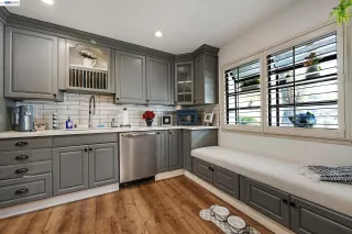 Photo #2: 41135321 Listing