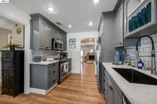 Photo #3: 41135321 Listing