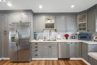 Photo #6: 41135321 Listing