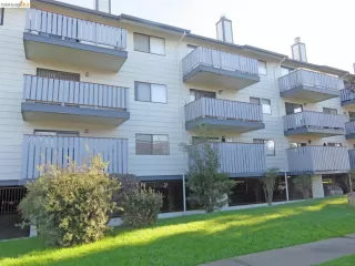 More Details about MLS # 41135350 : 325 VALLE VISTA AVE # 117