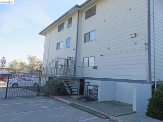 Photo #2: 41135350 Listing 