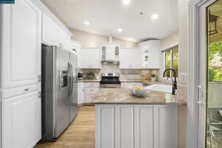Photo #6: 41135413 Listing 