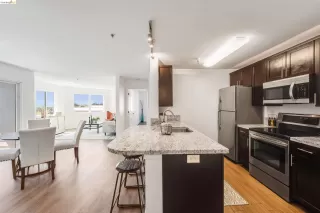 Photo #2: 41135426 Listing