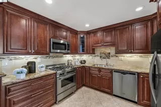 Photo #5: 41135459 Listing