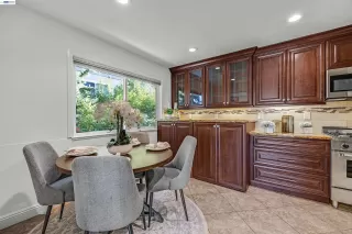 Photo #6: 41135459 Listing