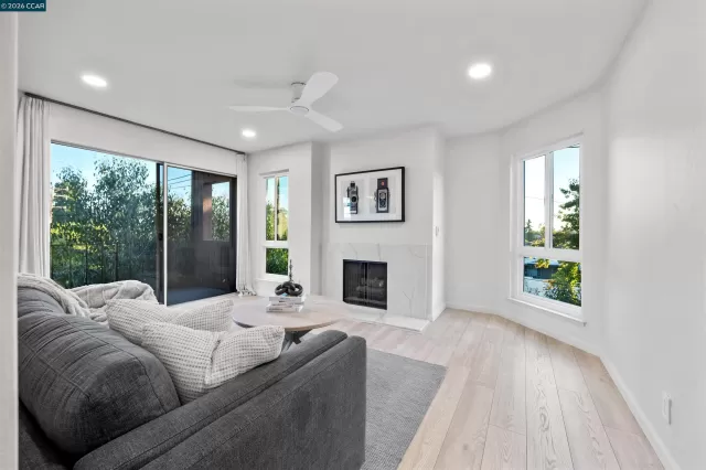 MLS: 41135466 Condo For Sale