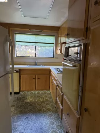 Photo #4: 41135476 Listing