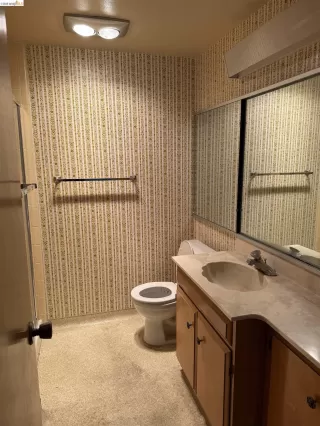 Photo #6: 41135476 Listing