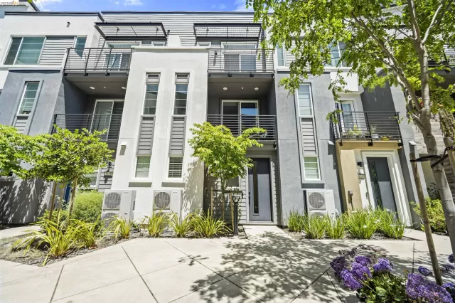 MLS: 41135479 Condo For Sale