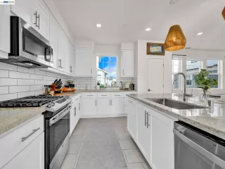 Photo #4: 41135486 Listing