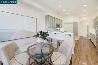 Photo #5: 41135558 Listing