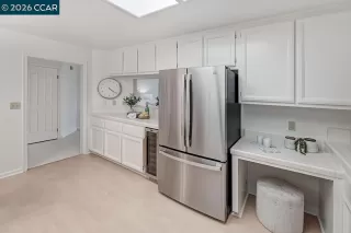 Photo #3: 41135617 Listing