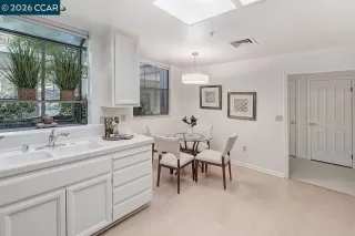 Photo #4: 41135617 Listing