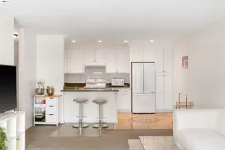 Photo #4: 41135630 Listing 