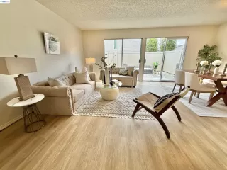 Photo #1: 41135645 Listing 