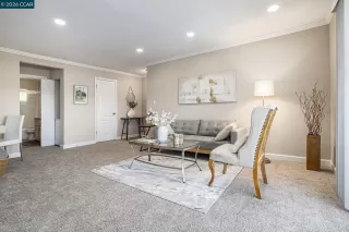 Photo #6: 41135654 Listing