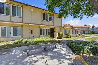 Photo #1: 41135686 Listing 