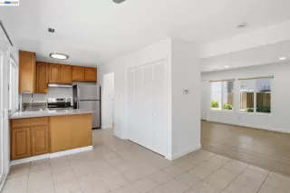 Photo #6: 41135686 Listing 
