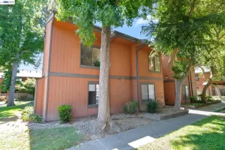 Photo #2: 41135738 Listing
