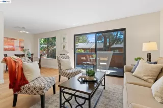 Photo #5: 41135738 Listing