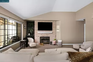 Photo #2: 41135745 Listing 