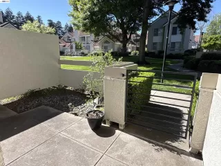 Photo #2: 41135786 Listing