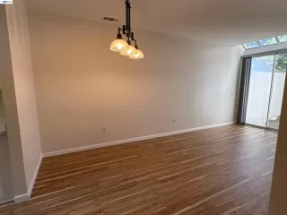 Photo #6: 41135786 Listing
