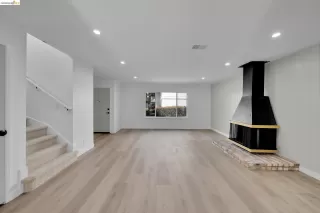 Photo #6: 41135791 Listing