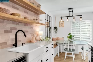Photo #2: 41135825 Listing