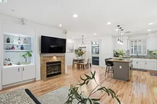 Photo #6: 41135832 Listing 