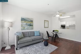 Photo #5: 41135840 Listing
