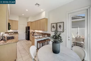 Photo #6: 41135849 Listing