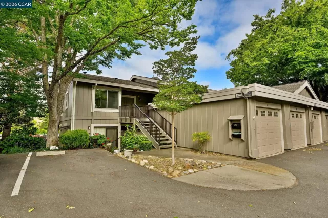 MLS: 41135868 Condo For Sale